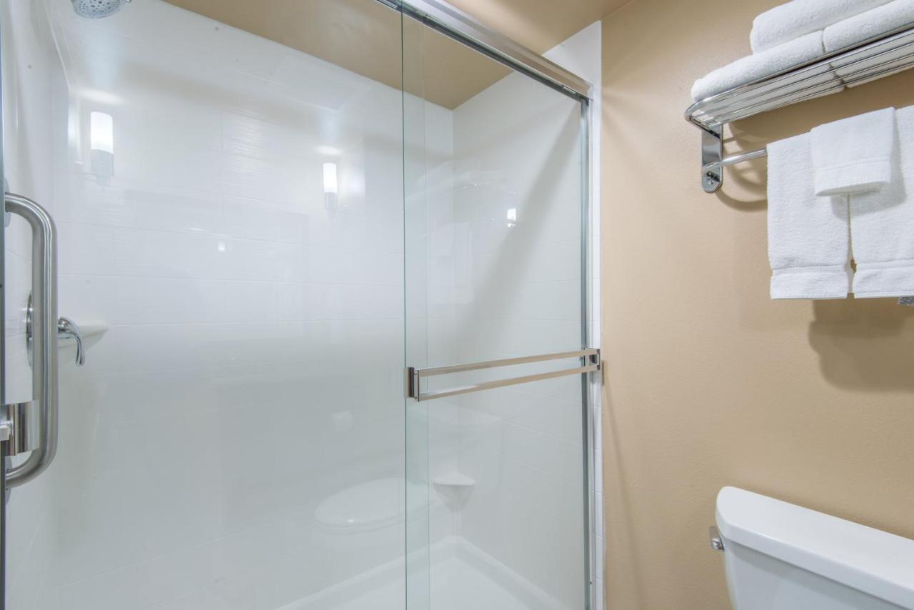 Executive King Room at Holiday Inn Salina by IHG