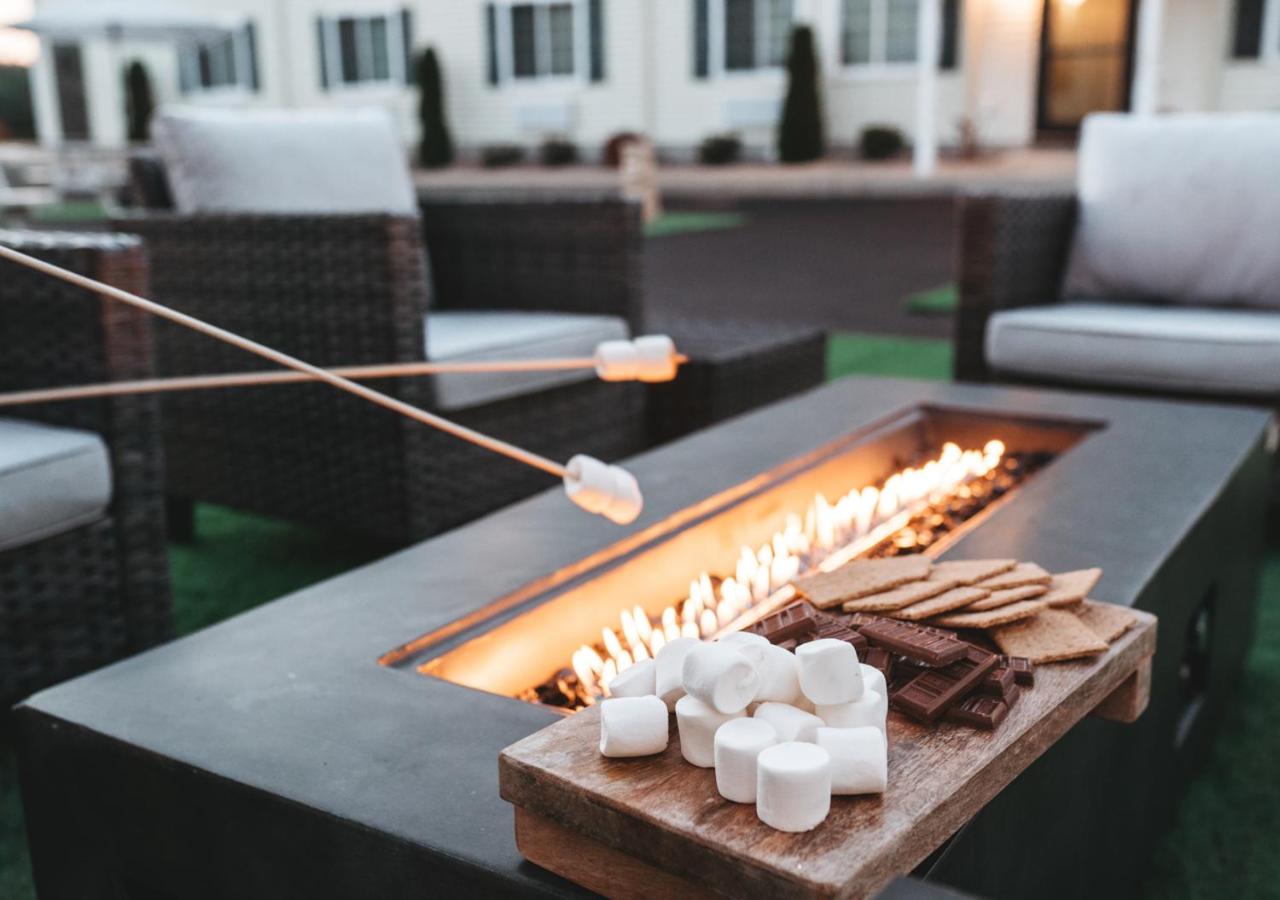 | Hotel One75