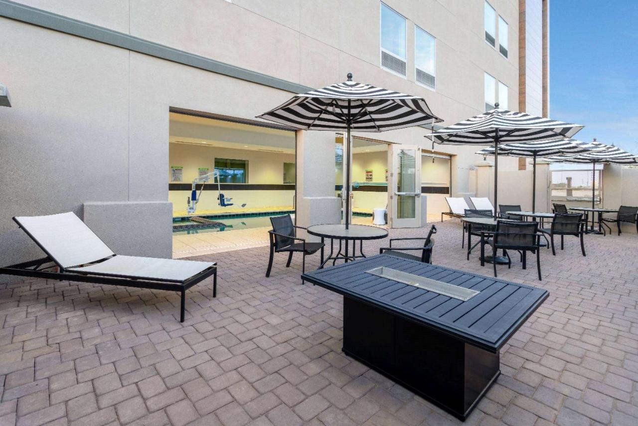 | La Quinta Inn & Suites by Wyndham Maricopa Copper Sky