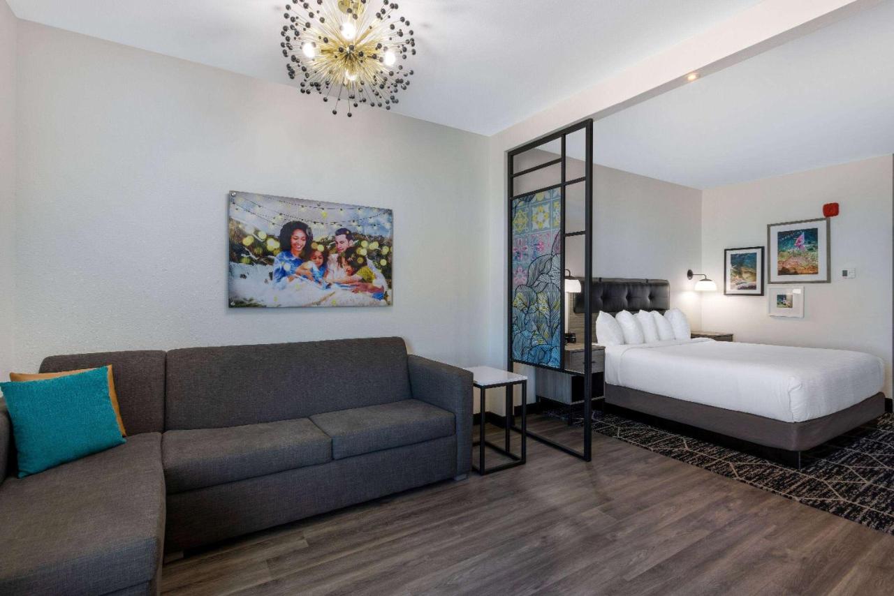| La Quinta Inn & Suites by Wyndham Maricopa Copper Sky