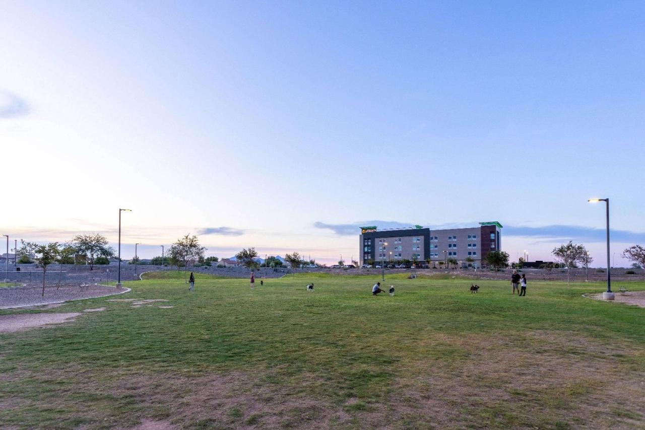 | La Quinta Inn & Suites by Wyndham Maricopa Copper Sky