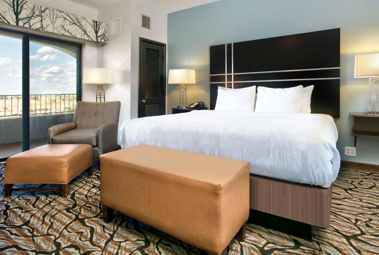 Deluxe King Room - Non-Smoking at La Quinta Inn & Suites by Wyndham Lubbock Southwest