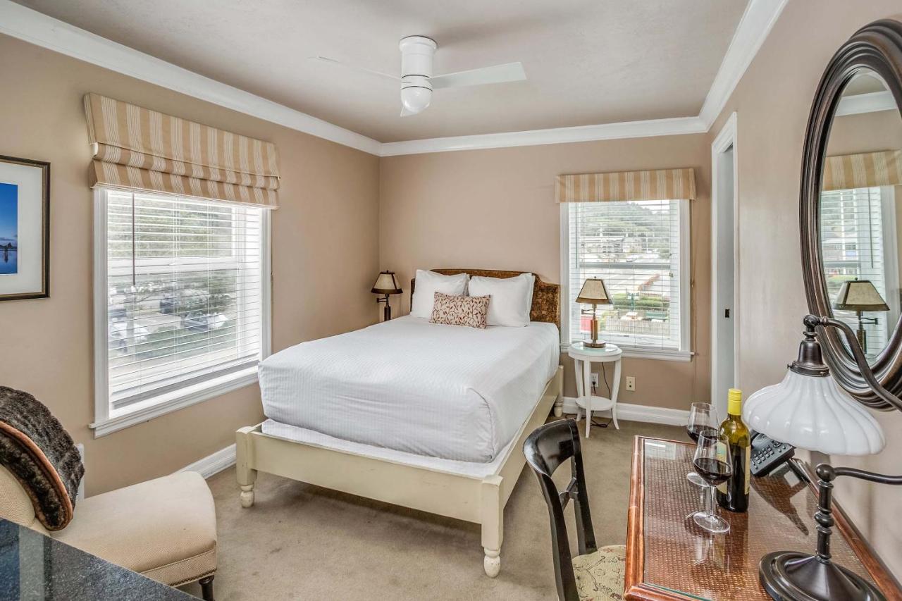 Cannon Beach Hotel - Standard Quarters  at Cannon Beach Hotel Collection