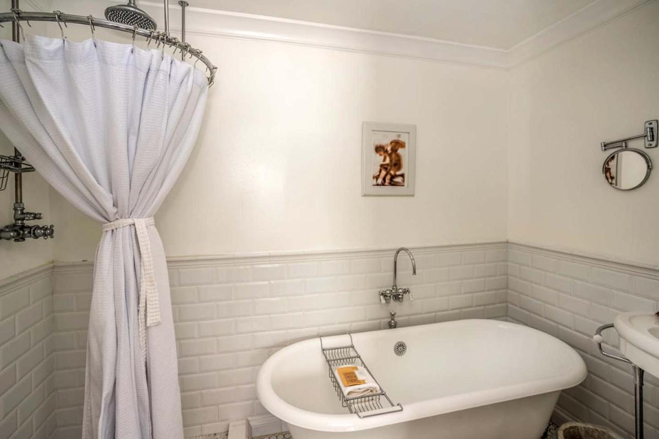 Cannon Beach Hotel - Premier Queen at Cannon Beach Hotel Collection