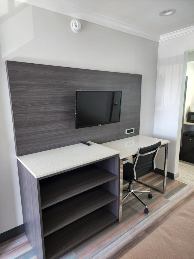 Double Room with Two Double Beds - Non-Smoking at Travelodge by Wyndham Fullerton Near Anaheim