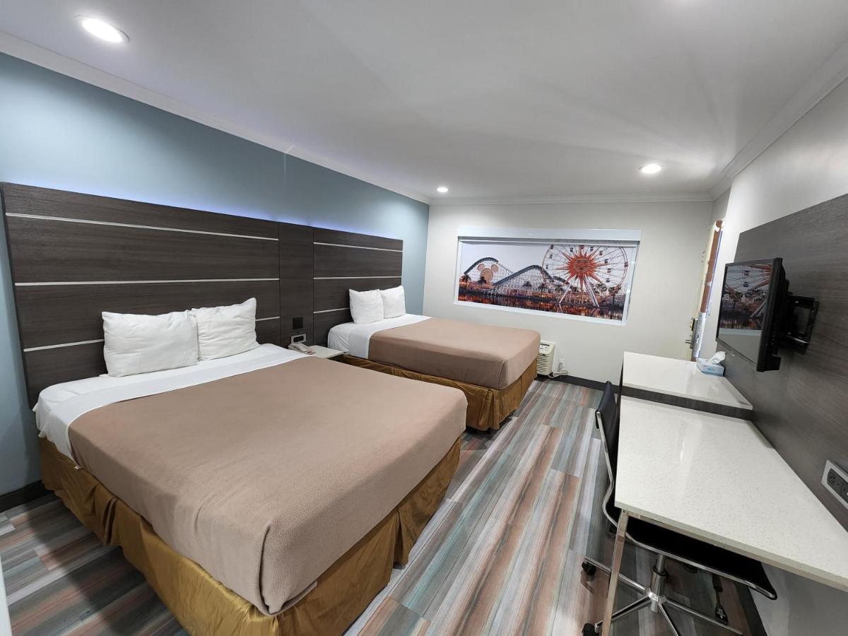 Double Room with Two Double Beds - Non-Smoking at Travelodge by Wyndham Fullerton Near Anaheim