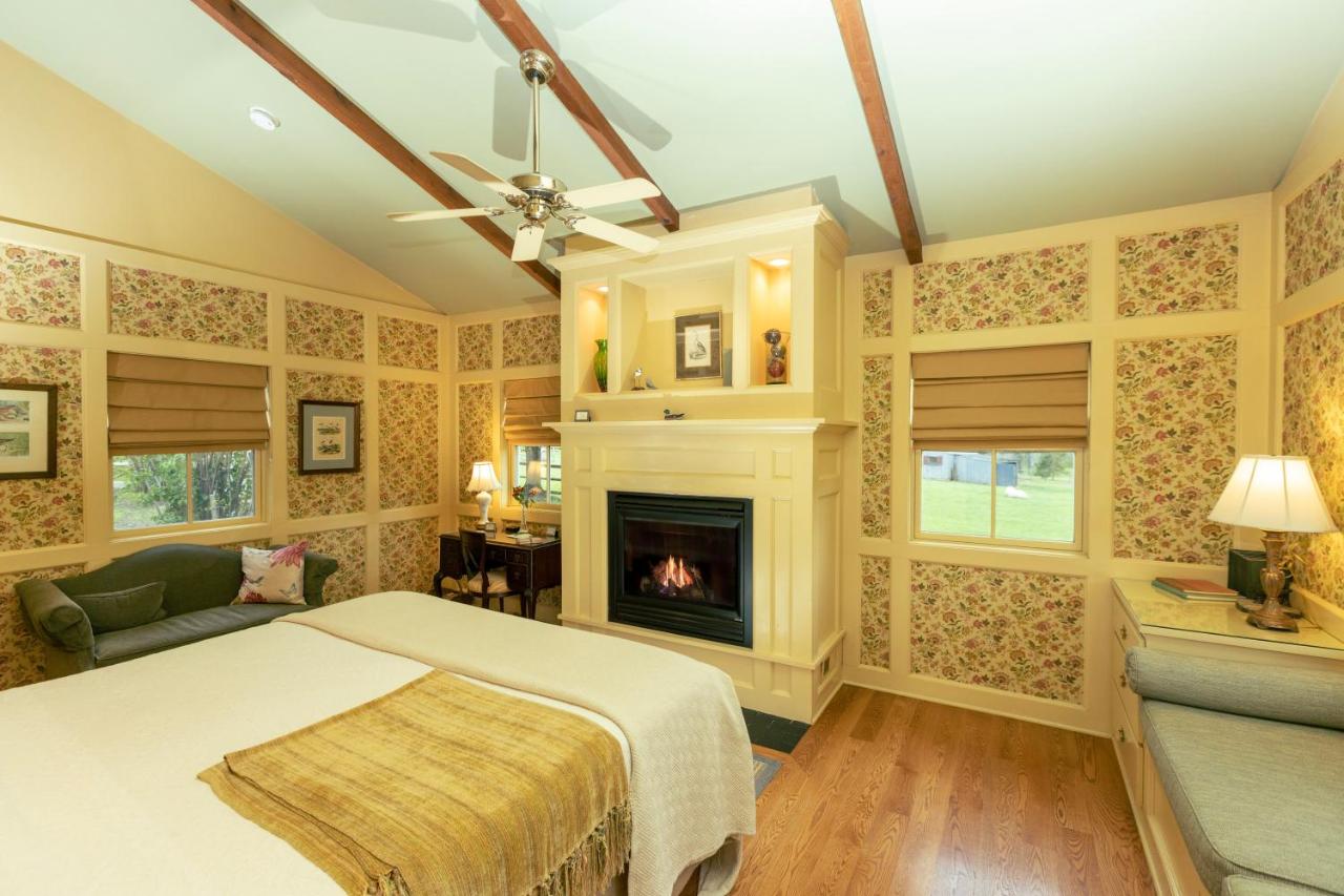 | Woolverton Inn
