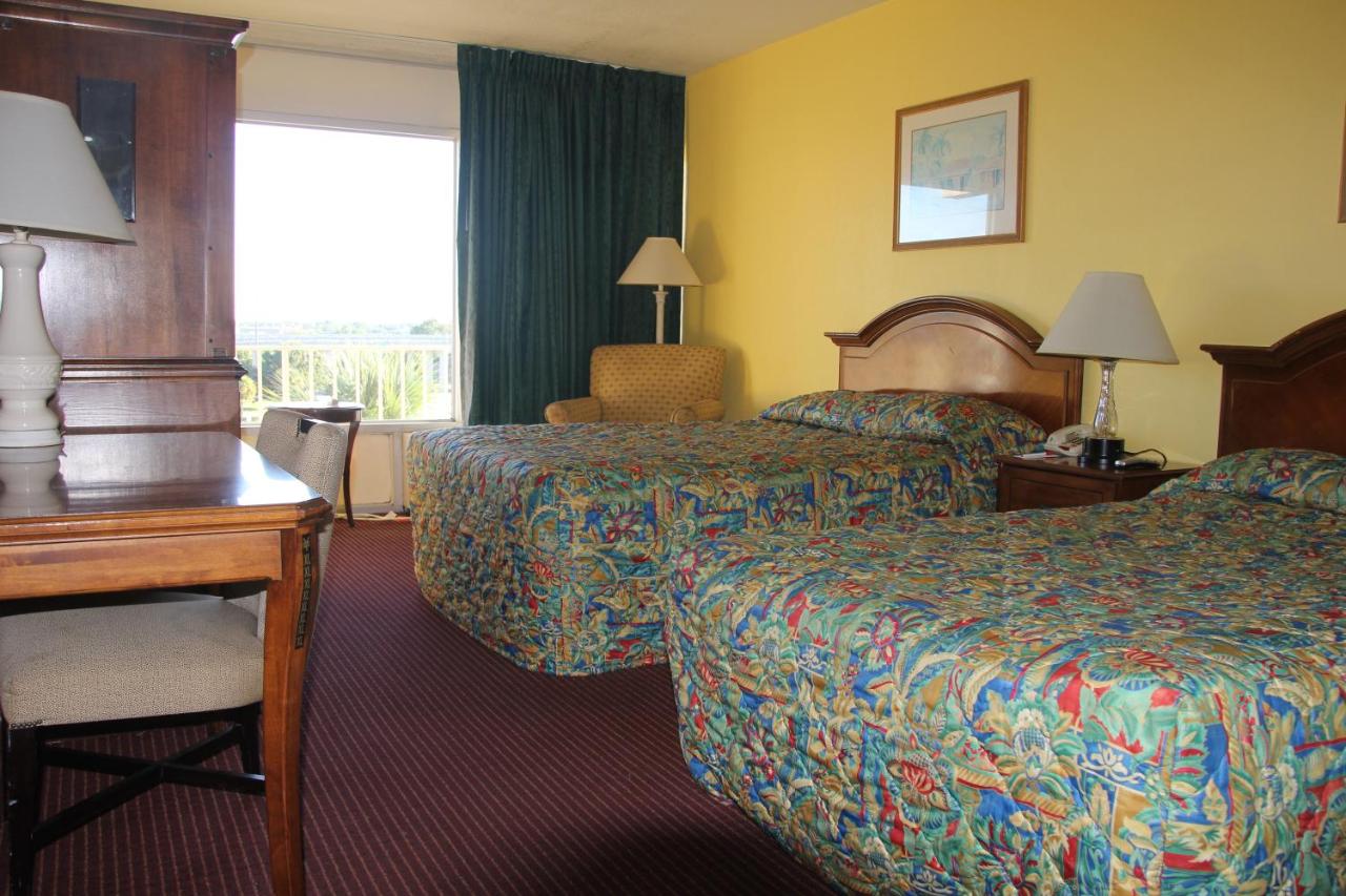 Double Room at Cruise Port Inn