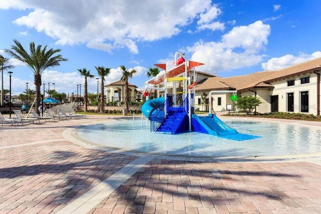 | Luxury Family Friendly 8 Bedroom Villa Near Disney