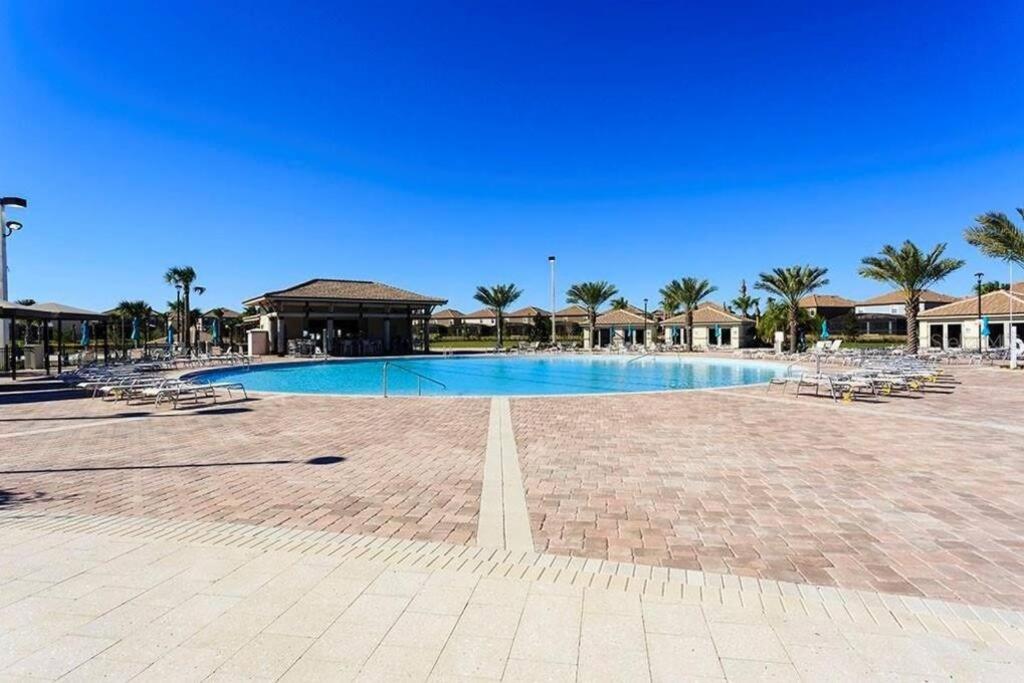  | Luxury Family Friendly 8 Bedroom Villa Near Disney