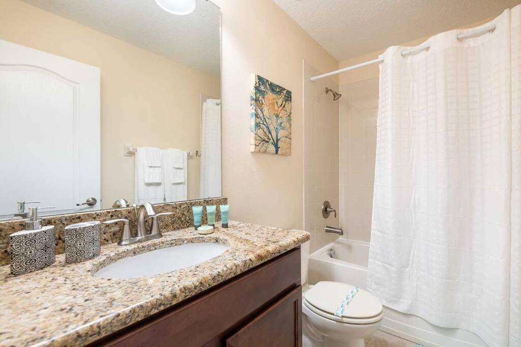  | Luxury Family Friendly 8 Bedroom Villa Near Disney