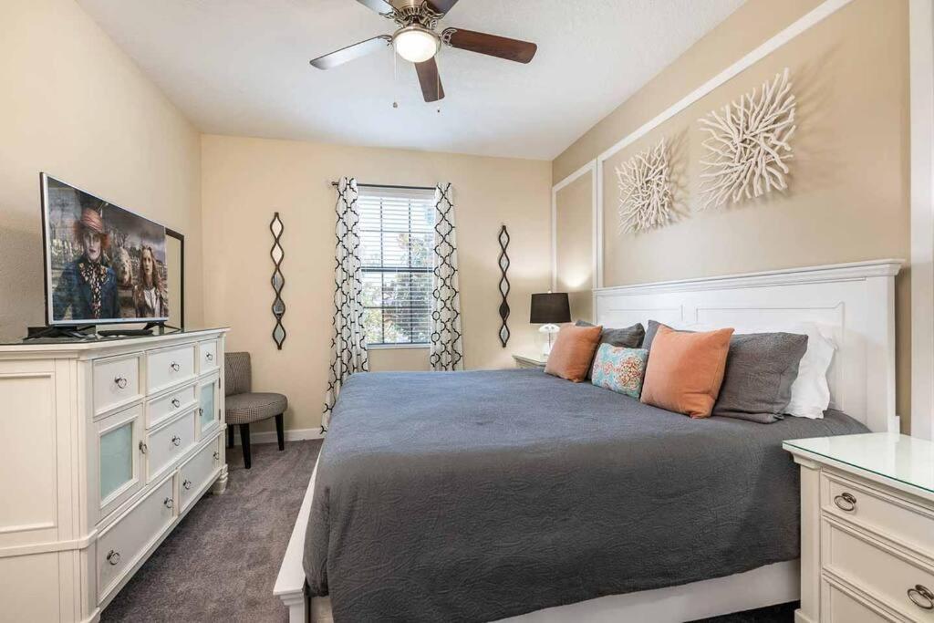  | Luxury Family Friendly 8 Bedroom Villa Near Disney