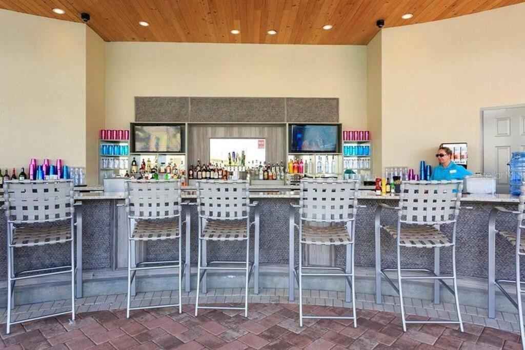  | Luxury Family Friendly 8 Bedroom Villa Near Disney