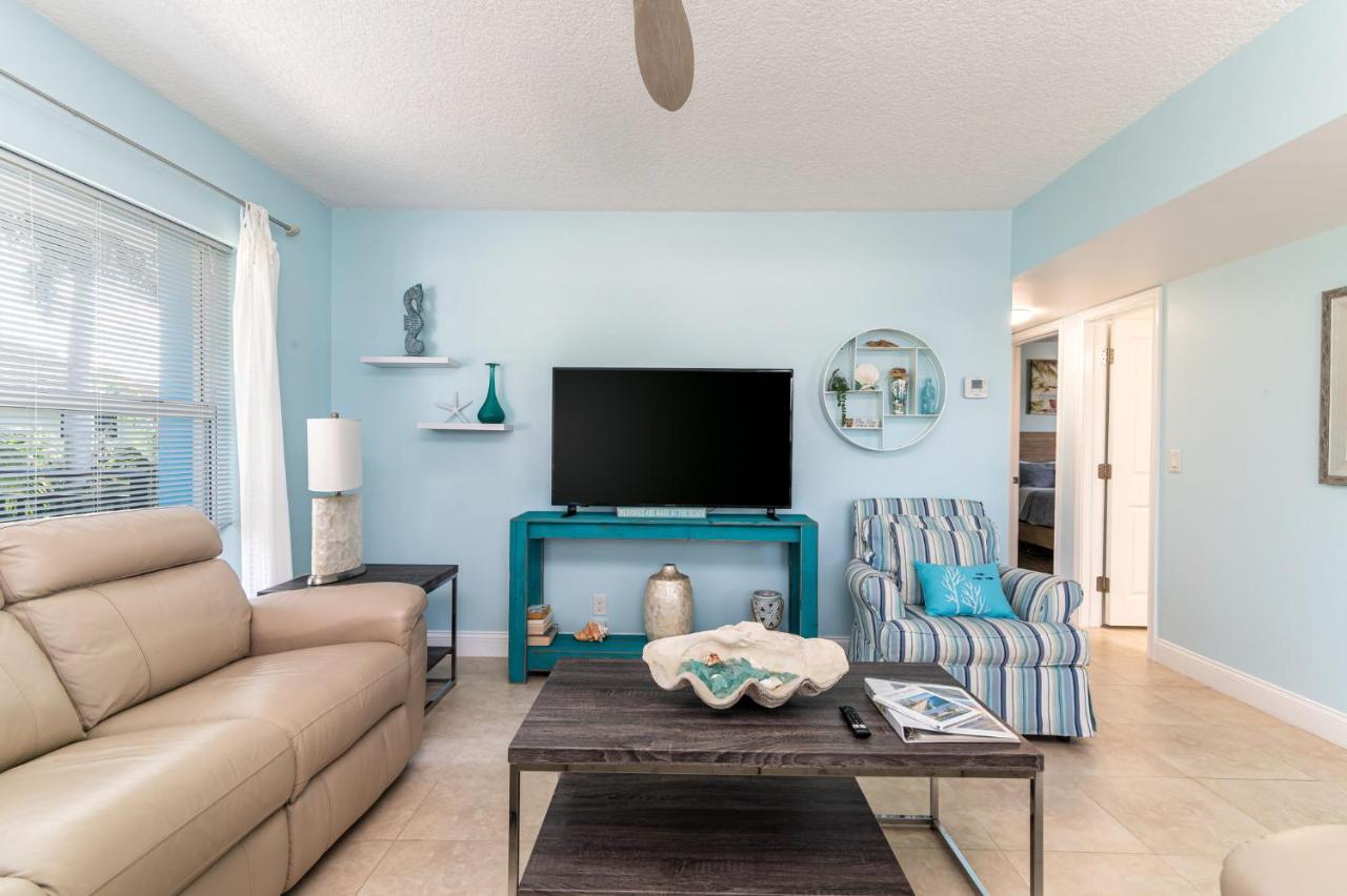 | BlueWater Cove Boutique Resort