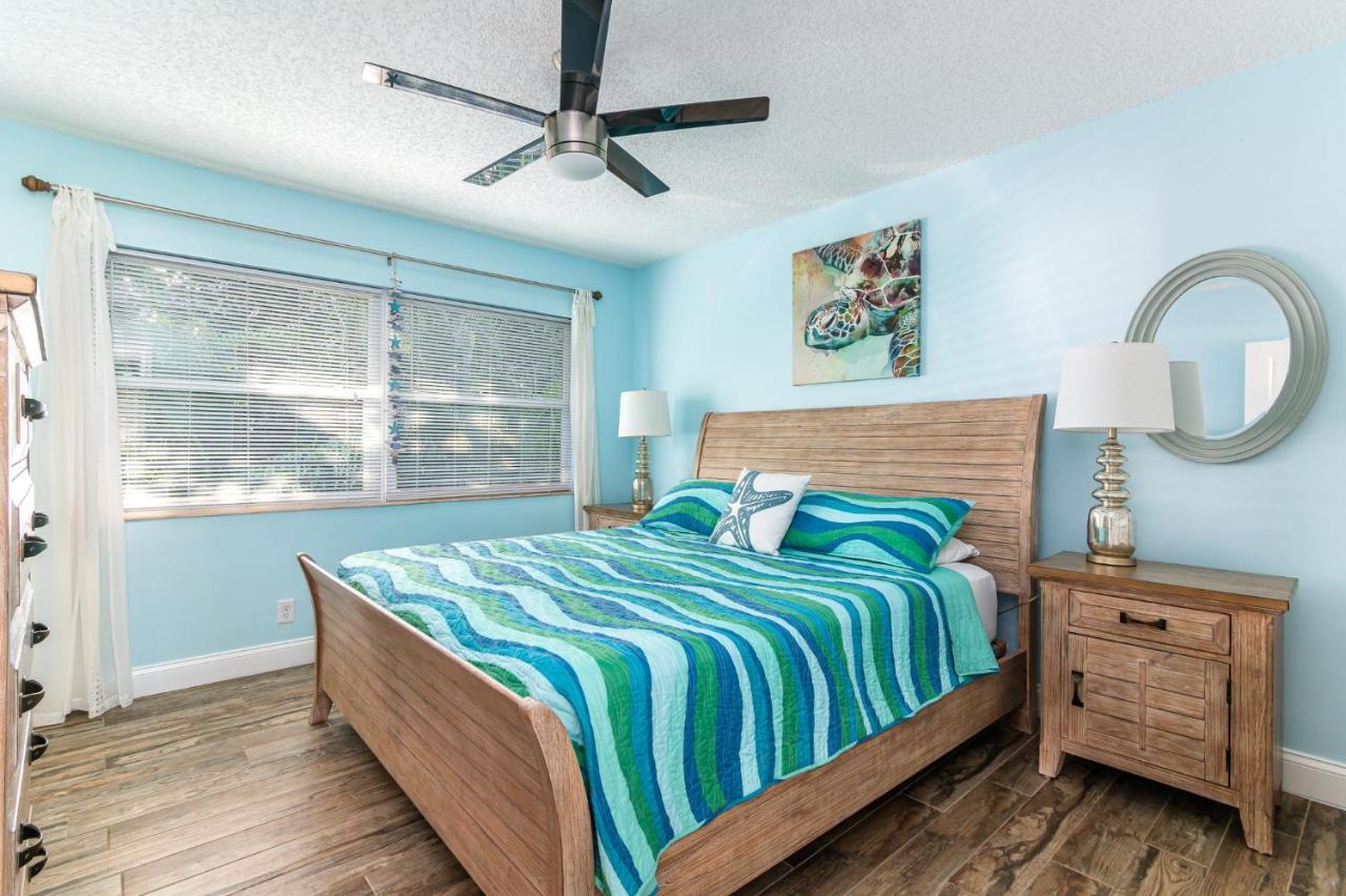 | BlueWater Cove Boutique Resort