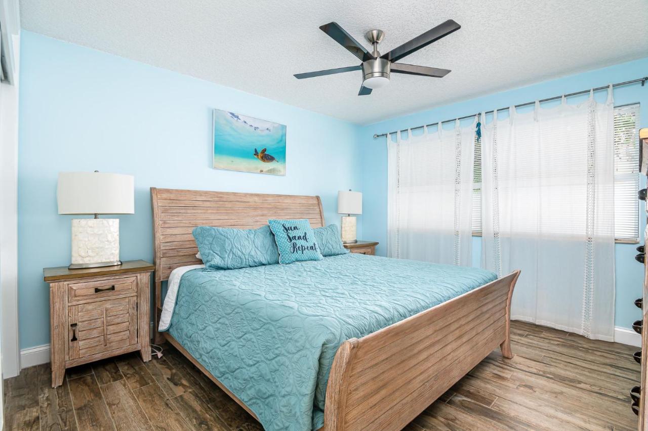 | BlueWater Cove Boutique Resort