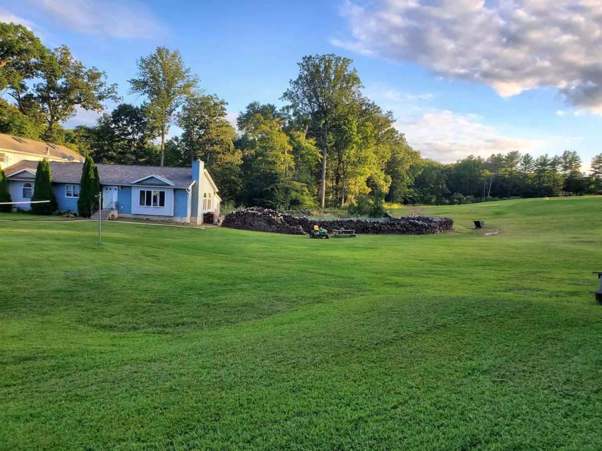 Four-Bedroom House at Glenwood Inn - Stroudsburg