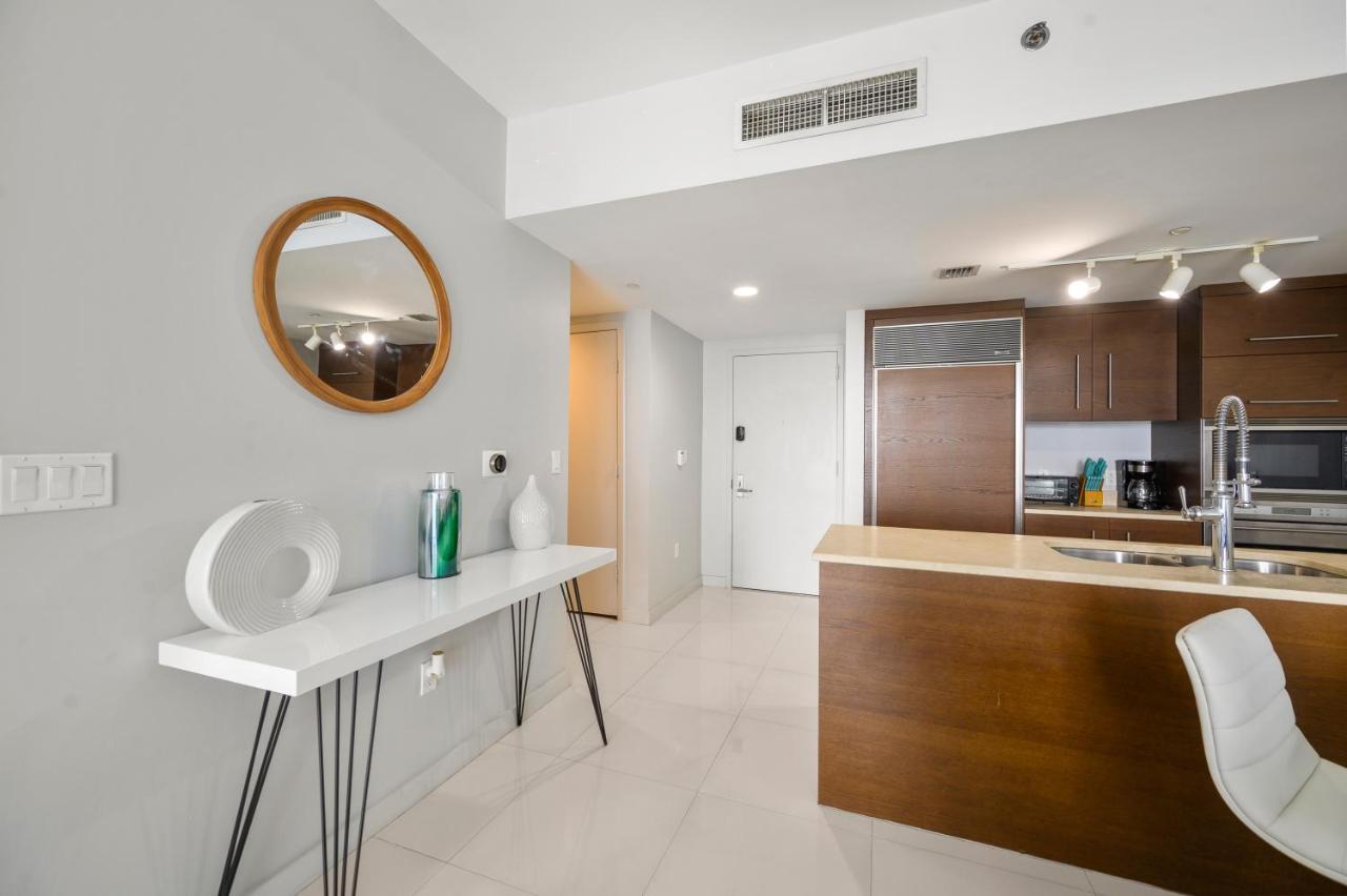 | Lovely 1 BR W Icon Brickell-FreeSpa
