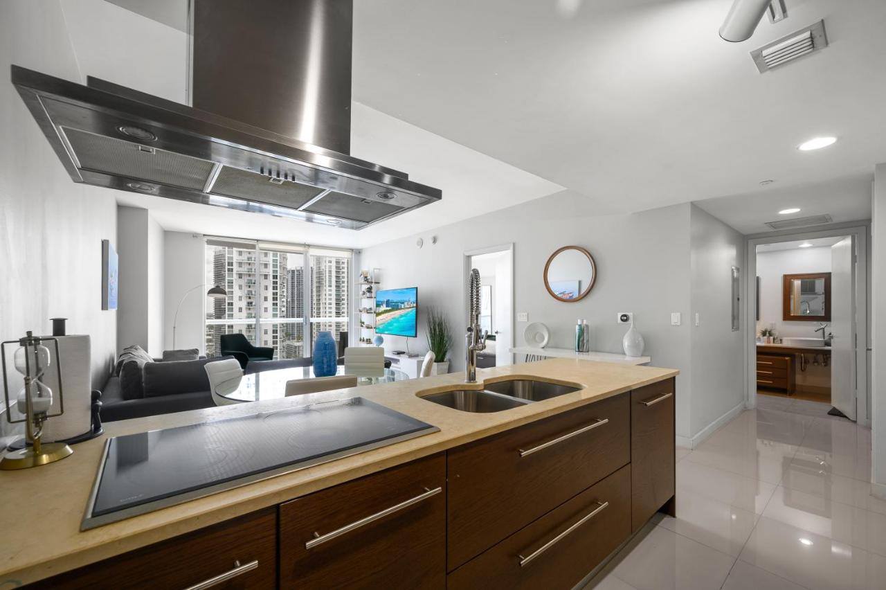 | Lovely 1 BR W Icon Brickell-FreeSpa