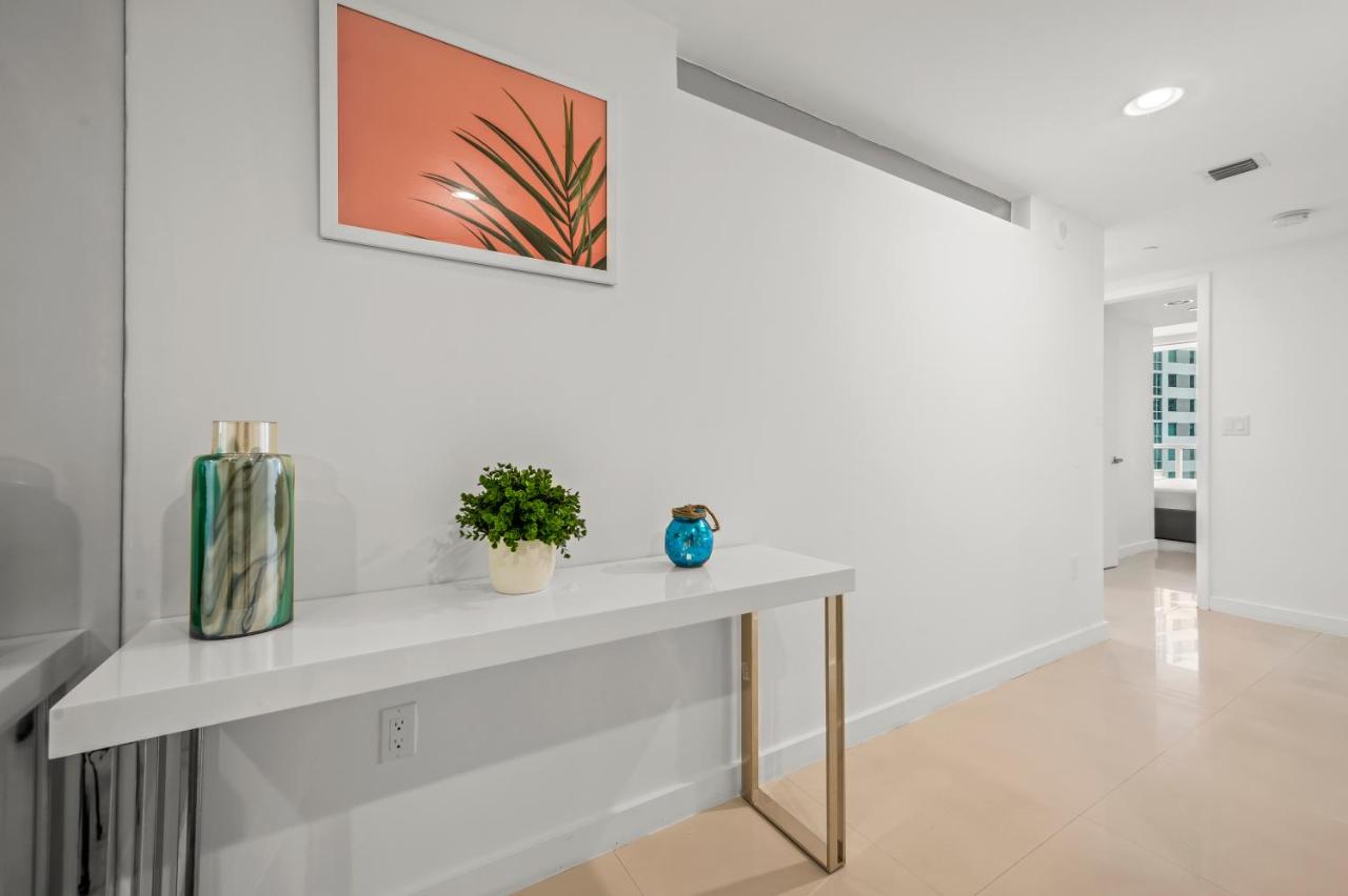 | Lovely 2Br W Icon brickell-FreeSpa