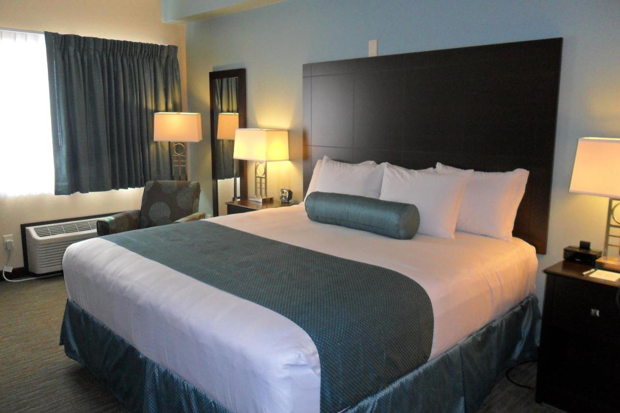 | Cobblestone Inn & Suites - Fort Dodge