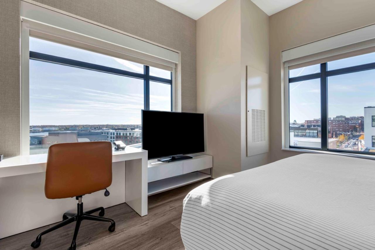 King Room Roll In Shower - Accessible/Non Smoking at Cambria Hotel Portland Downtown-Old Port