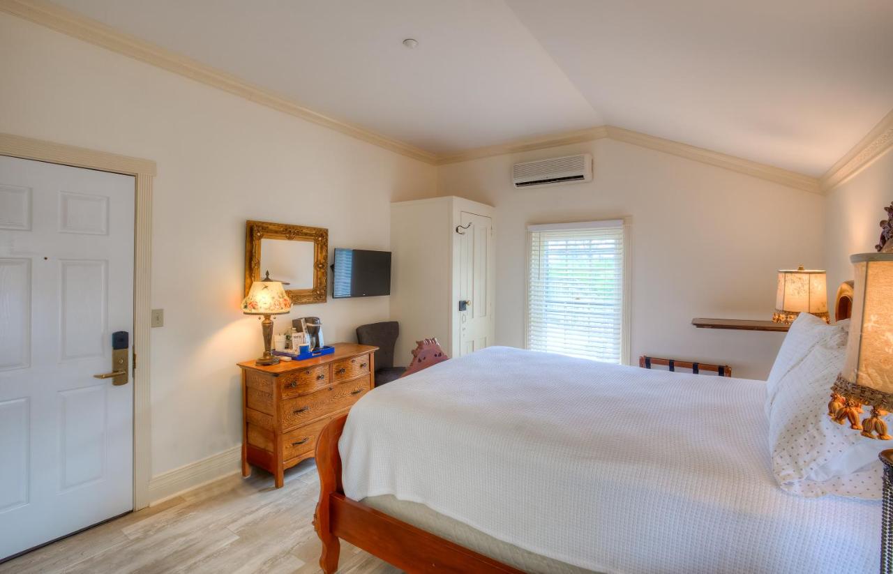 | Elaine's Cape May Boutique Hotel
