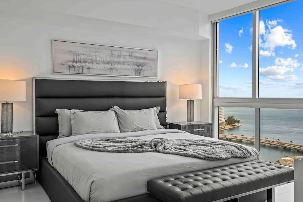 | Lovely 2Br W Icon brickell-FreeSpa