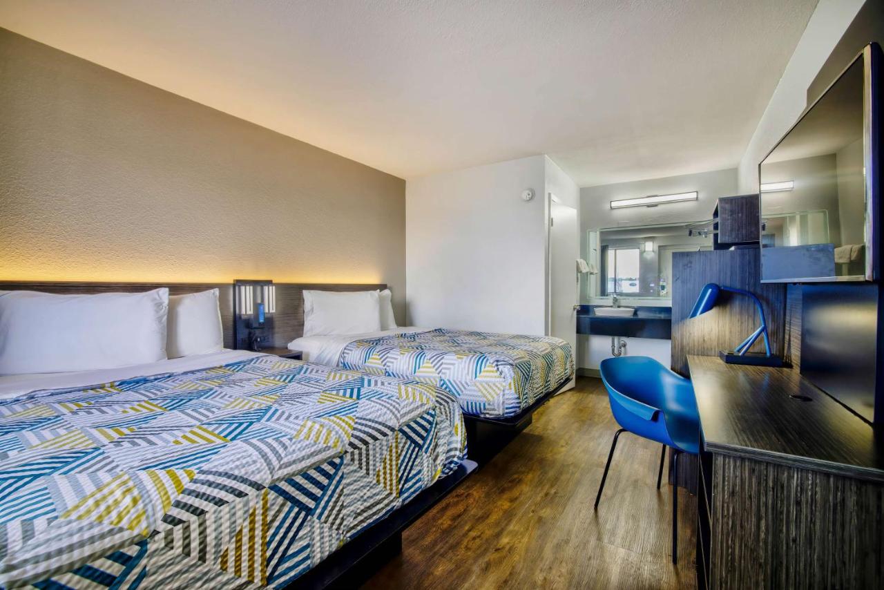  | Motel 6-Jackson, MS