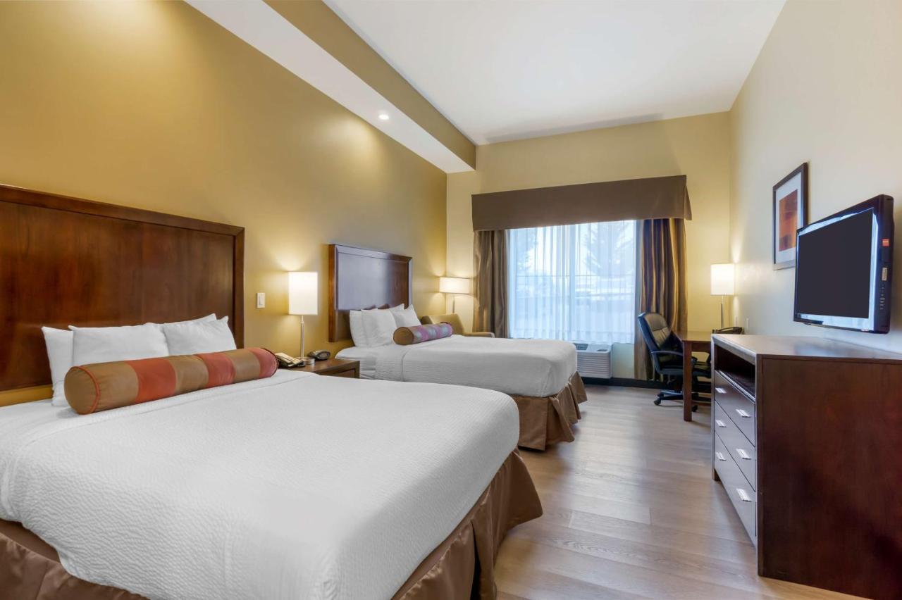 Queen Room with Two Queen Beds - Pet Friendly/Non-Smoking at Best Western Plus Lacey Inn & Suites