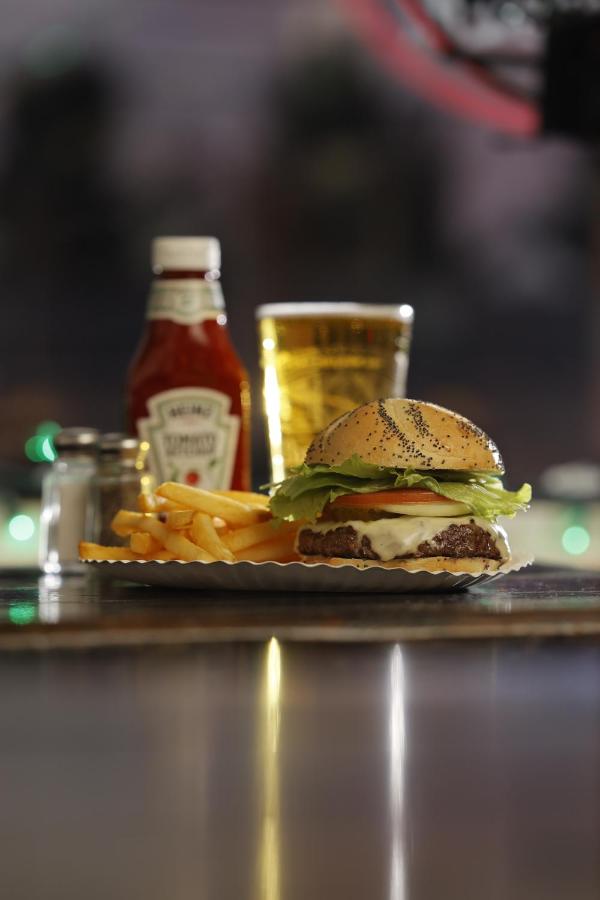| Jimmy OConnor's Windham Mtn Inn