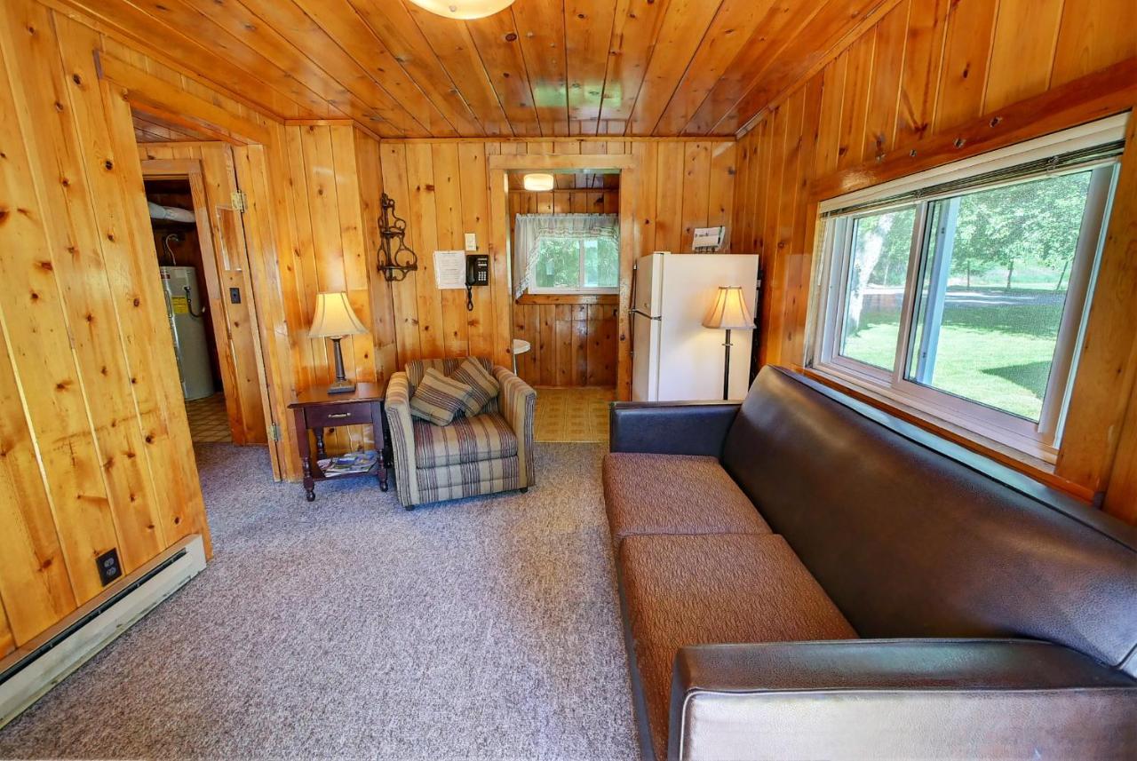 | Idle A While Cabins
