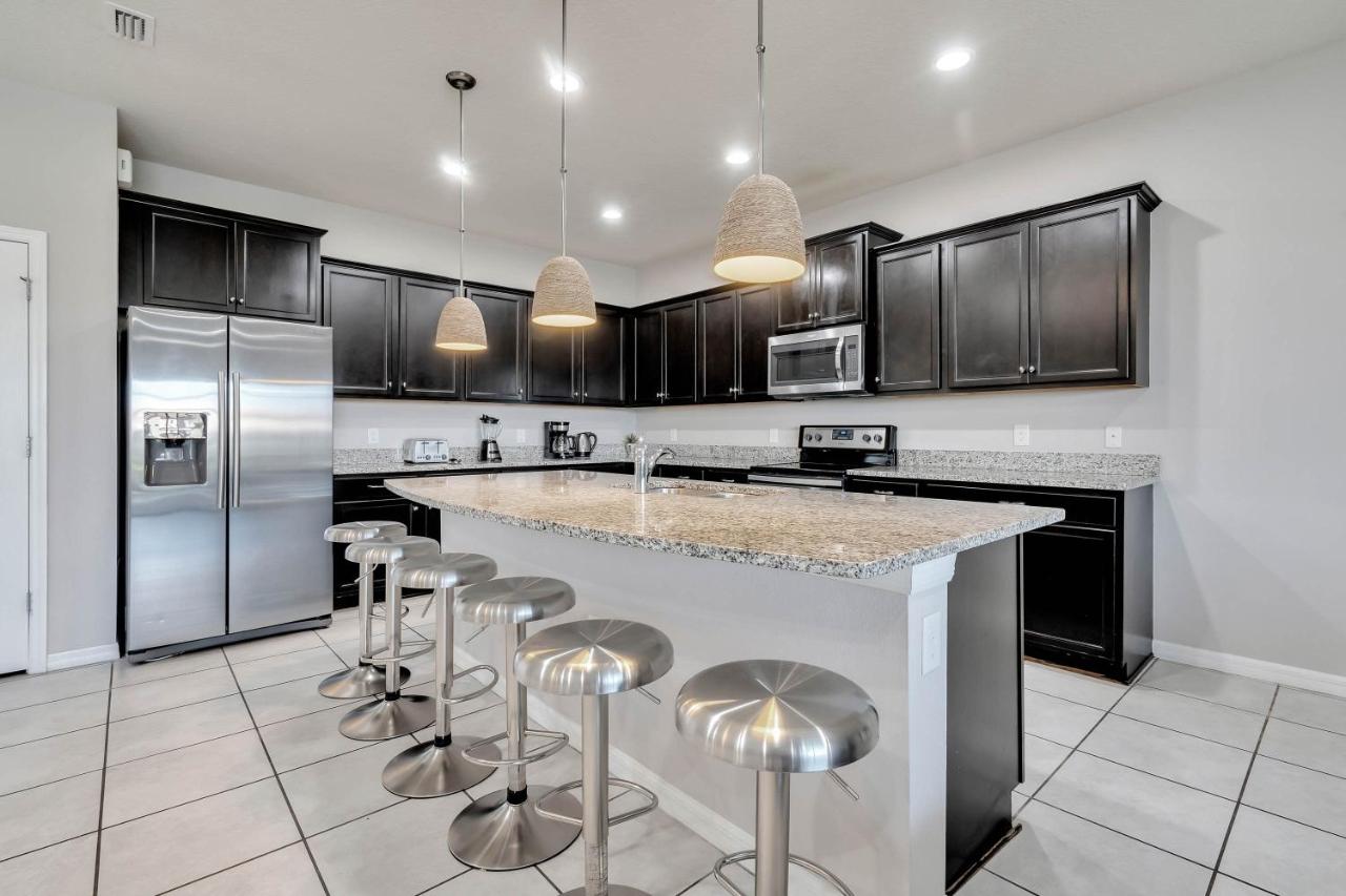  | Gameroom Theater Room Waterfront FantaSea