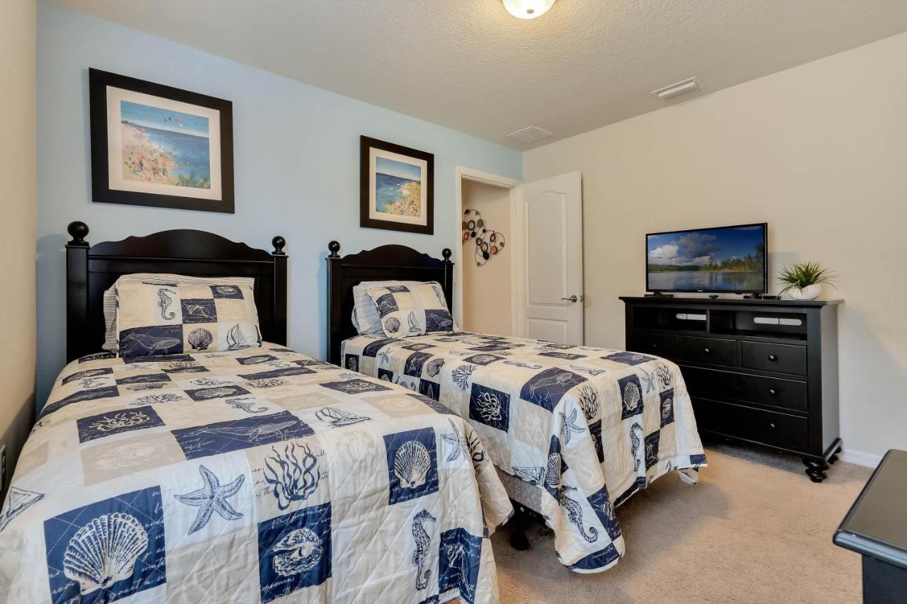  | Gameroom Theater Room Waterfront FantaSea