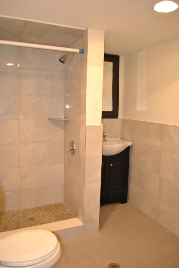 | L3-LOWER LEVEL 1Bedroom Apt Newark Down town