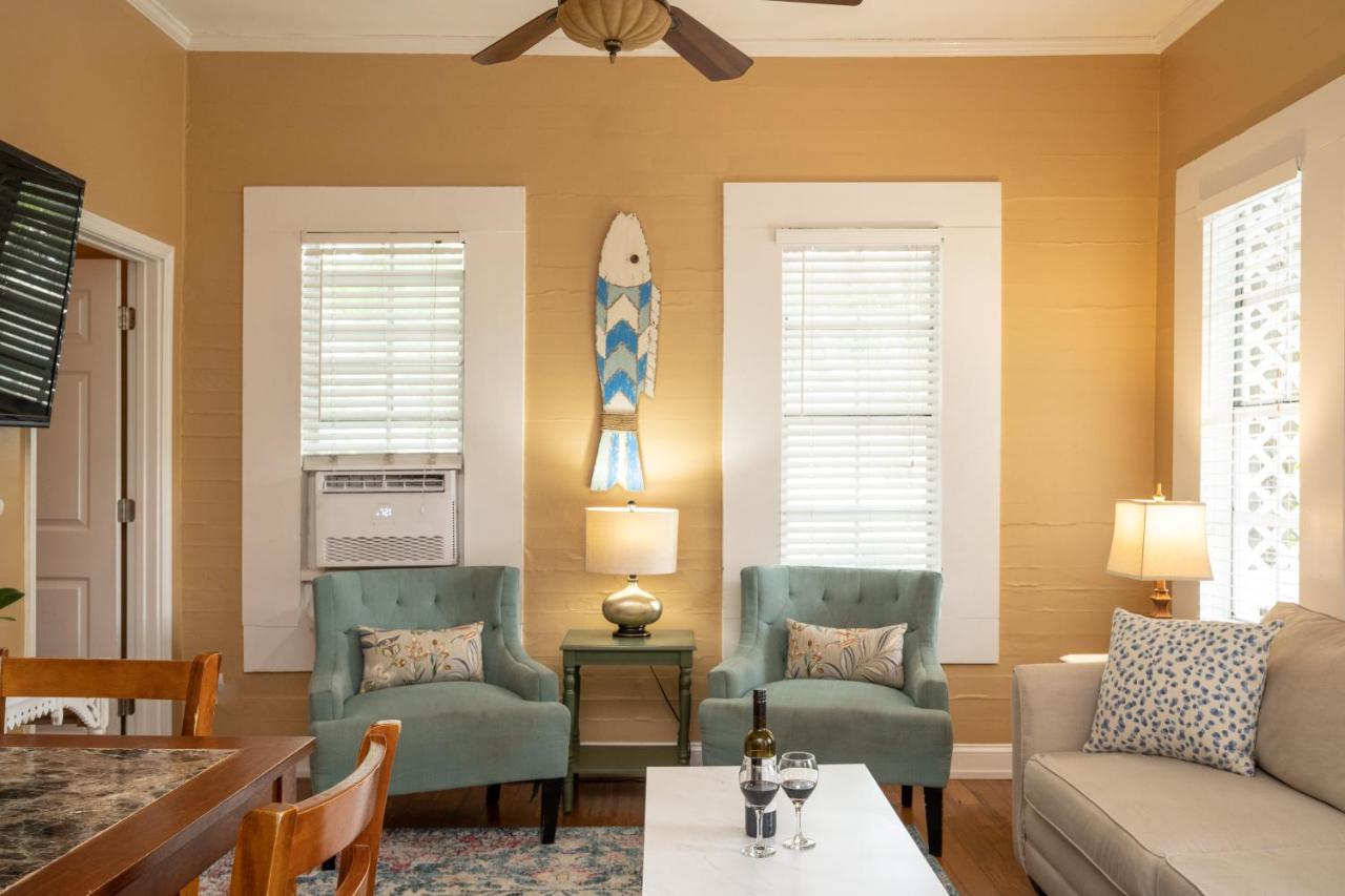 | Rose Lane Villas