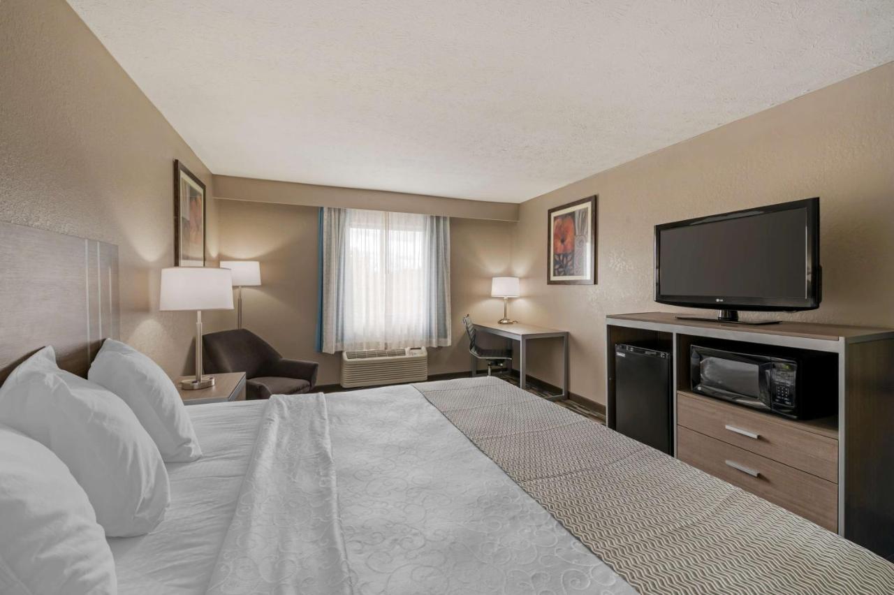 King Room - Non-Smoking at Best Western Edinburgh/Columbus