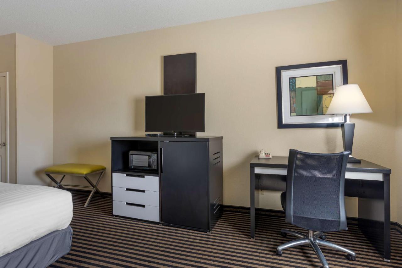 Executive King Room - Non-Smoking at Best Western Plus Searcy Inn