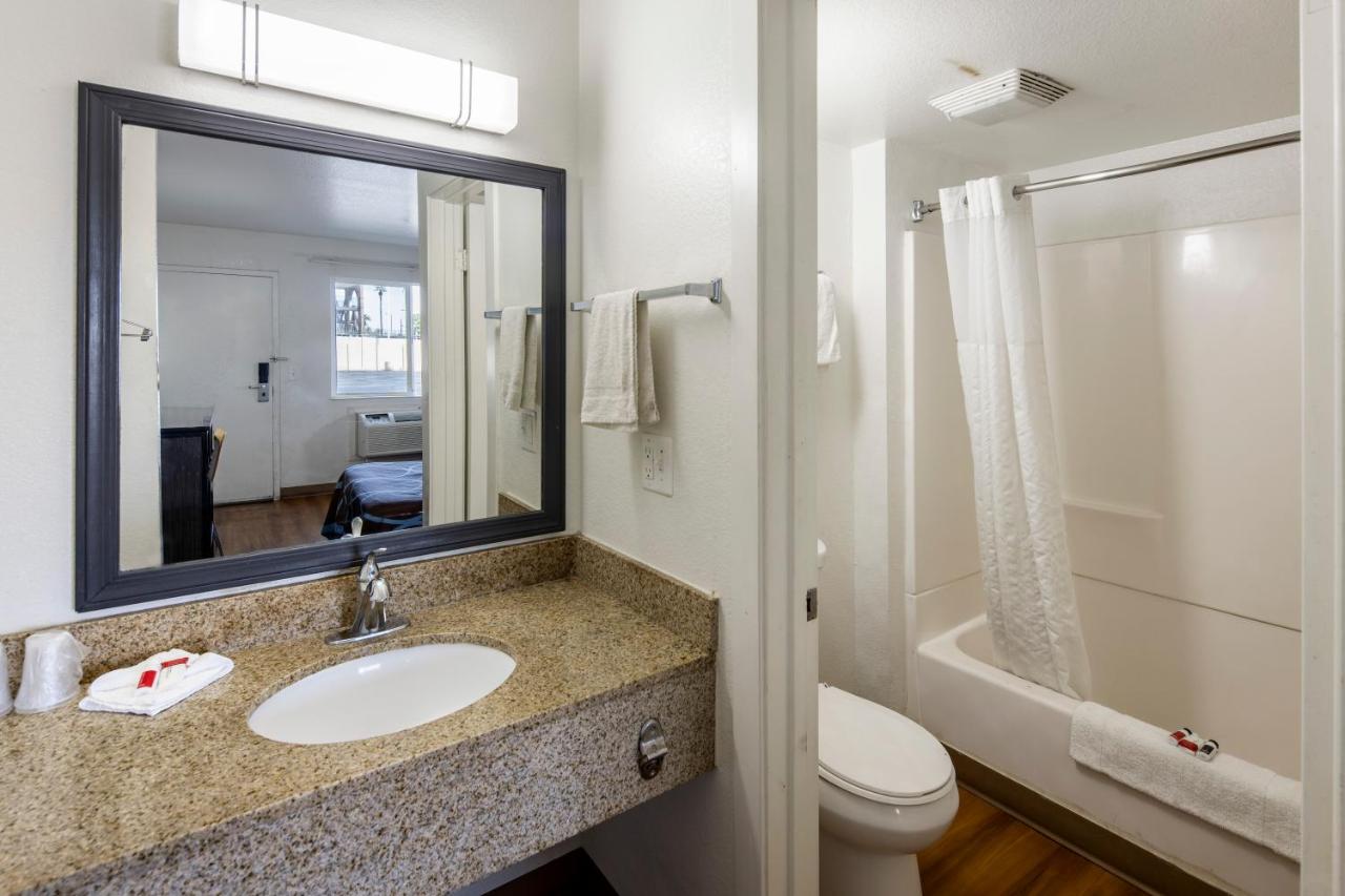 Double Room with Two Double Beds - Smoking at Super 8 by Wyndham Phoenix West