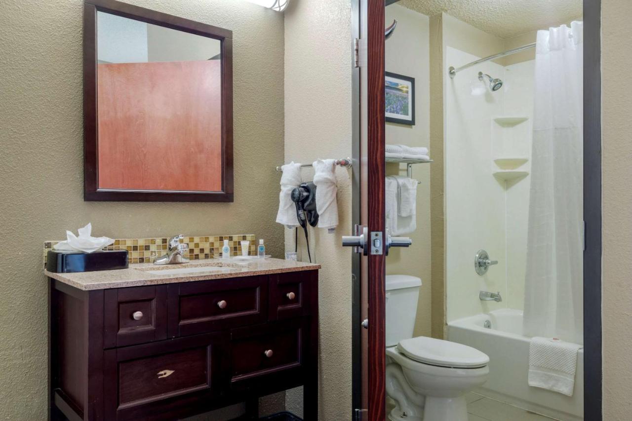 Queen Suite with Two Queen Beds - Non-Smoking at Comfort Suites Waco North - Near University Area