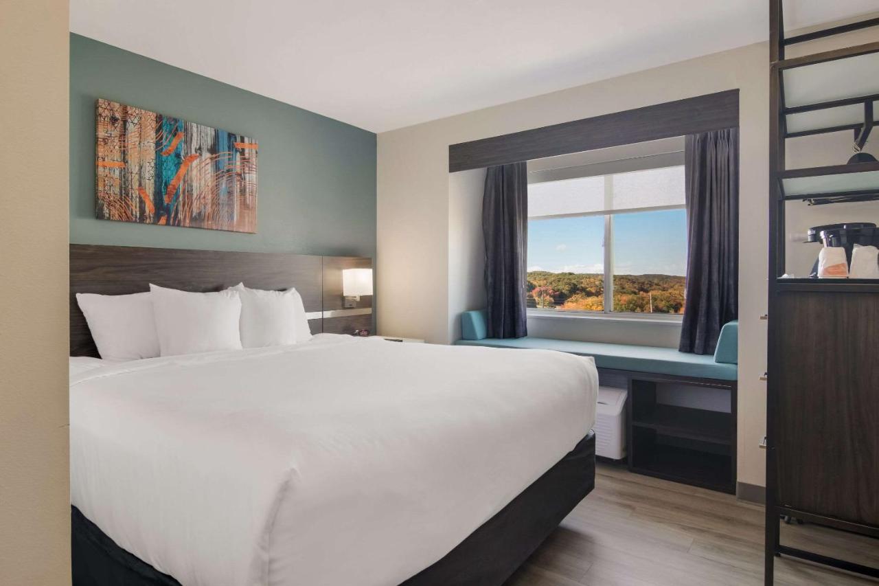 King Suite with Sofa Bed - Non Smoking at MainStay Suites Clarion, PA near I-80