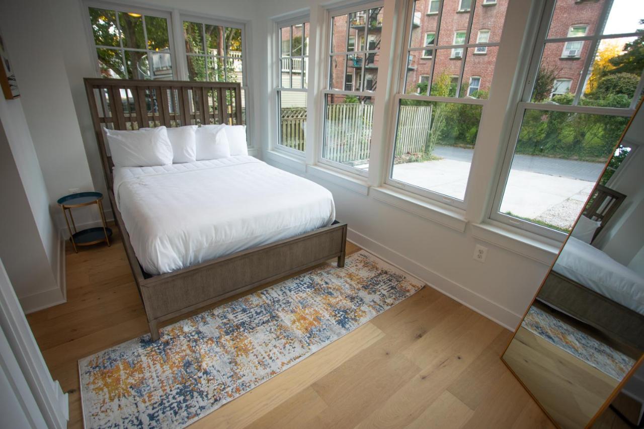 | The Woodley Residences by LuxUrban