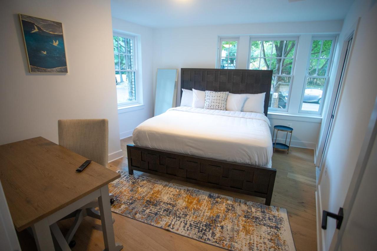 | The Woodley Residences by LuxUrban
