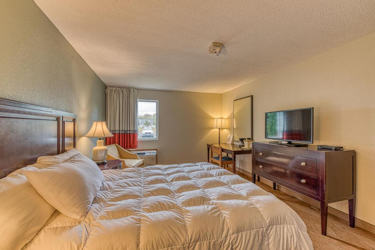 | American Inn & suites