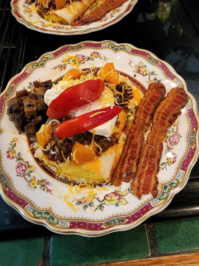 | House of 1833 Bed and Breakfast