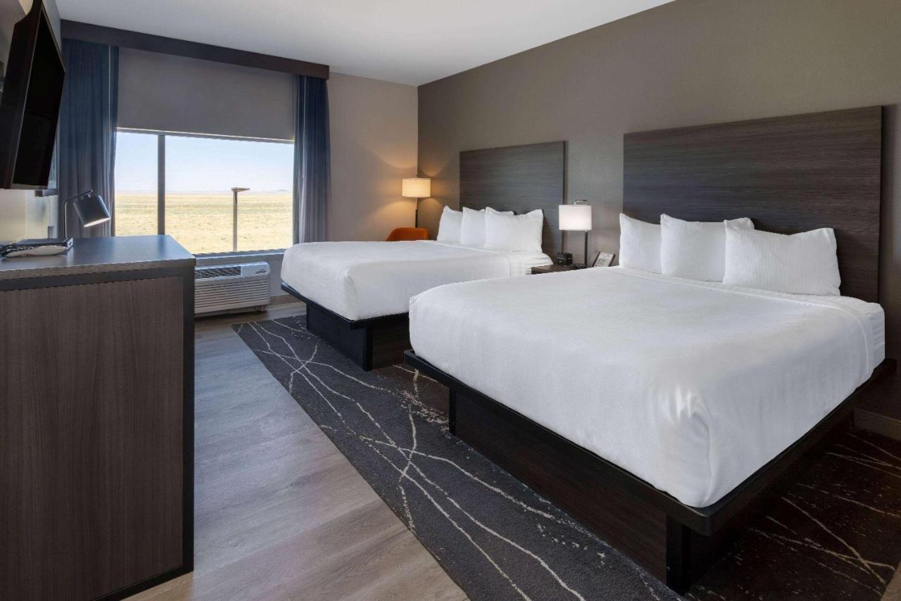 Queen Room with Two Queen Beds - Non-Smoking at La Quinta Inn & Suites by Wyndham Holbrook Petrified Forest