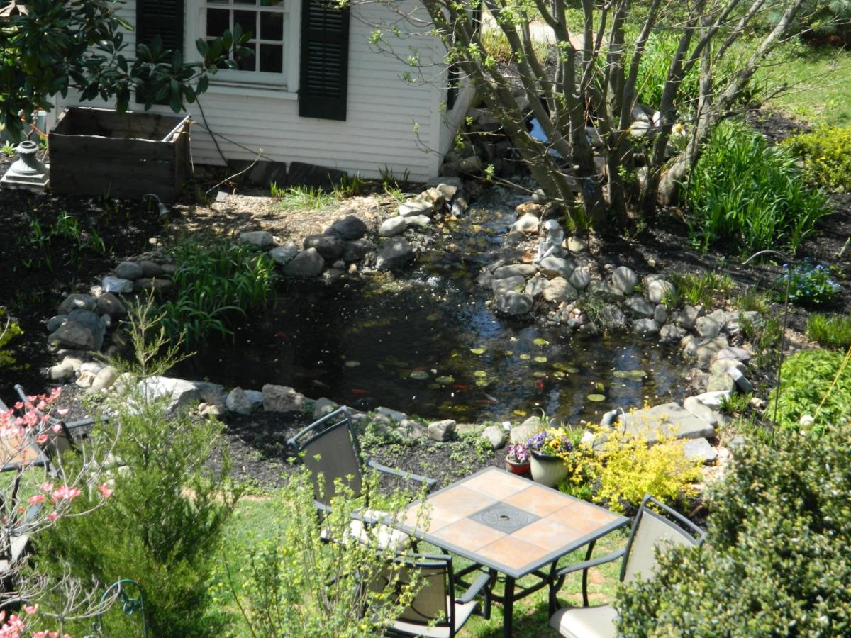  | EJ Bowman House Bed & Breakfast