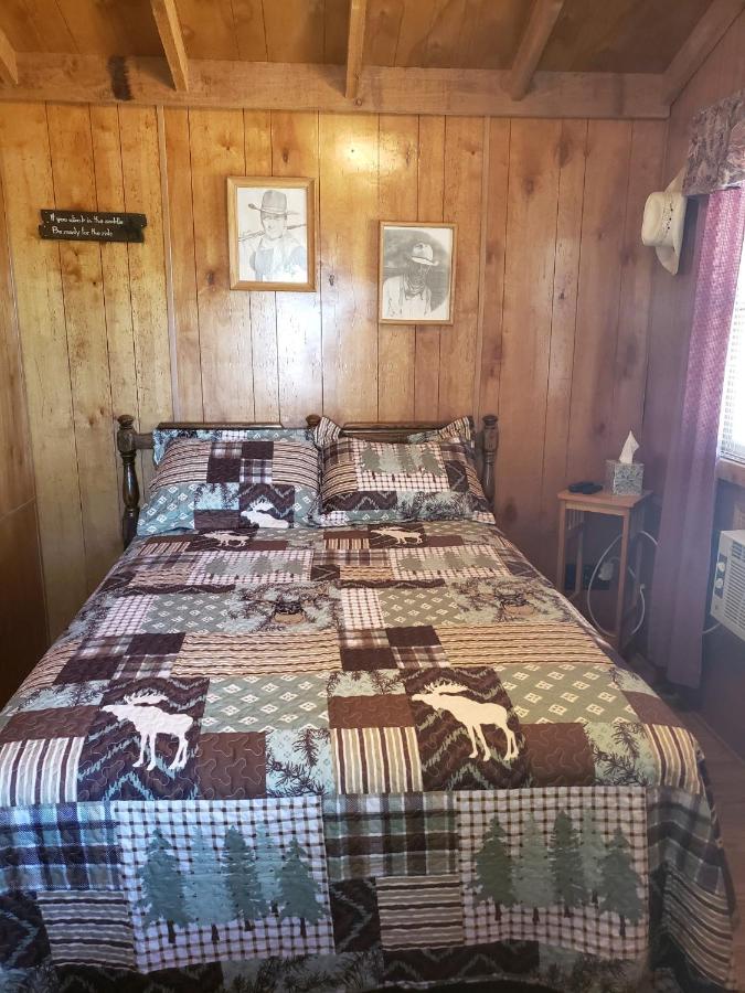 | Stampede Cabin 1 w/Hot Tub