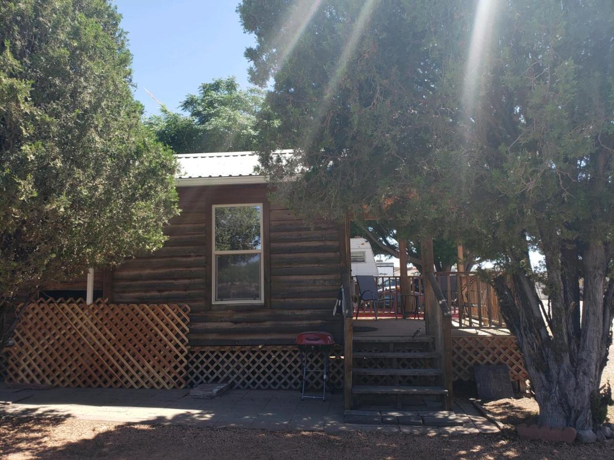 | Stampede Cabin 1 w/Hot Tub