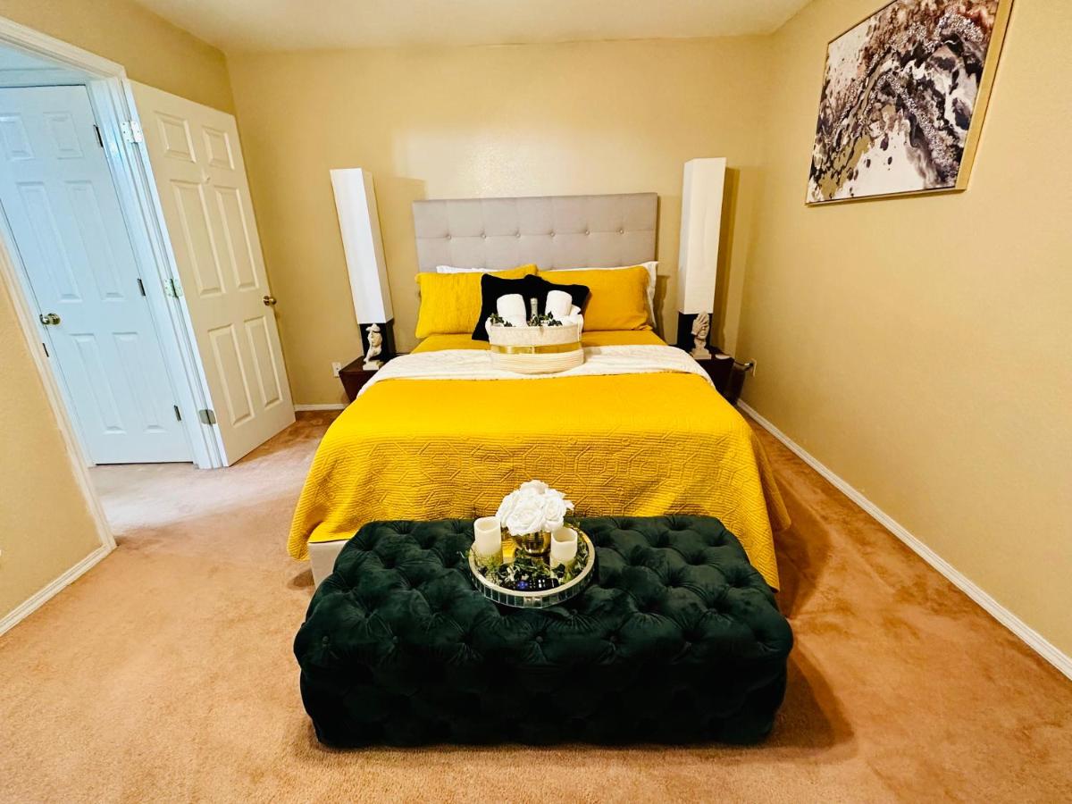 | Modern Villa,1 mile from Downtown Tulsa, Historic Neighborhoods and Expwy.